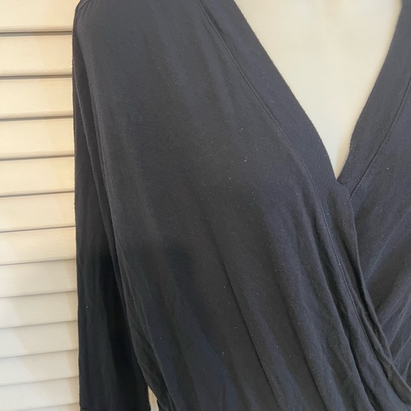 Abercrombie long sleeve - Picture 4 of 5